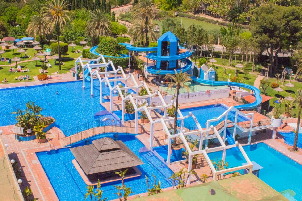 Benal Beach Cozy Apartment With A Water Park. 베날마데나코스타 외부 사진