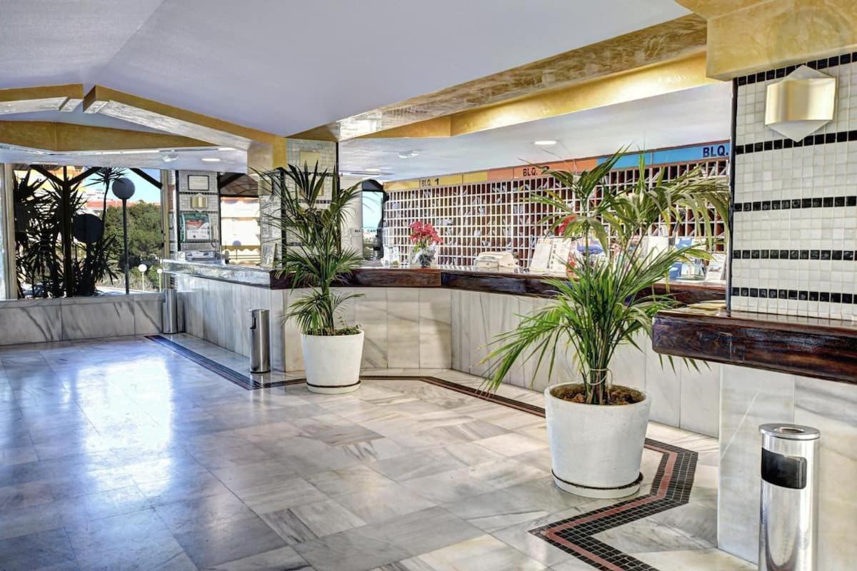 Benal Beach Cozy Apartment With A Water Park. 베날마데나코스타 외부 사진